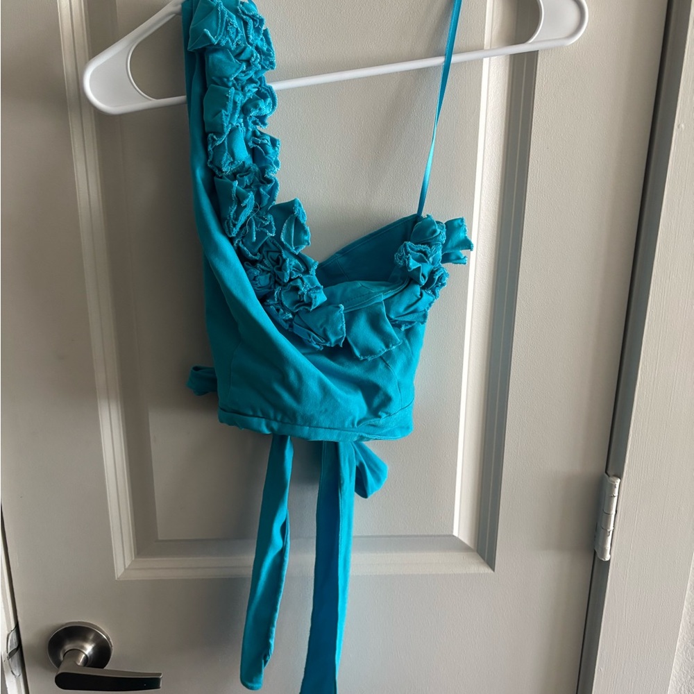 DO+BE Bright Turquoise Satin Crop Top